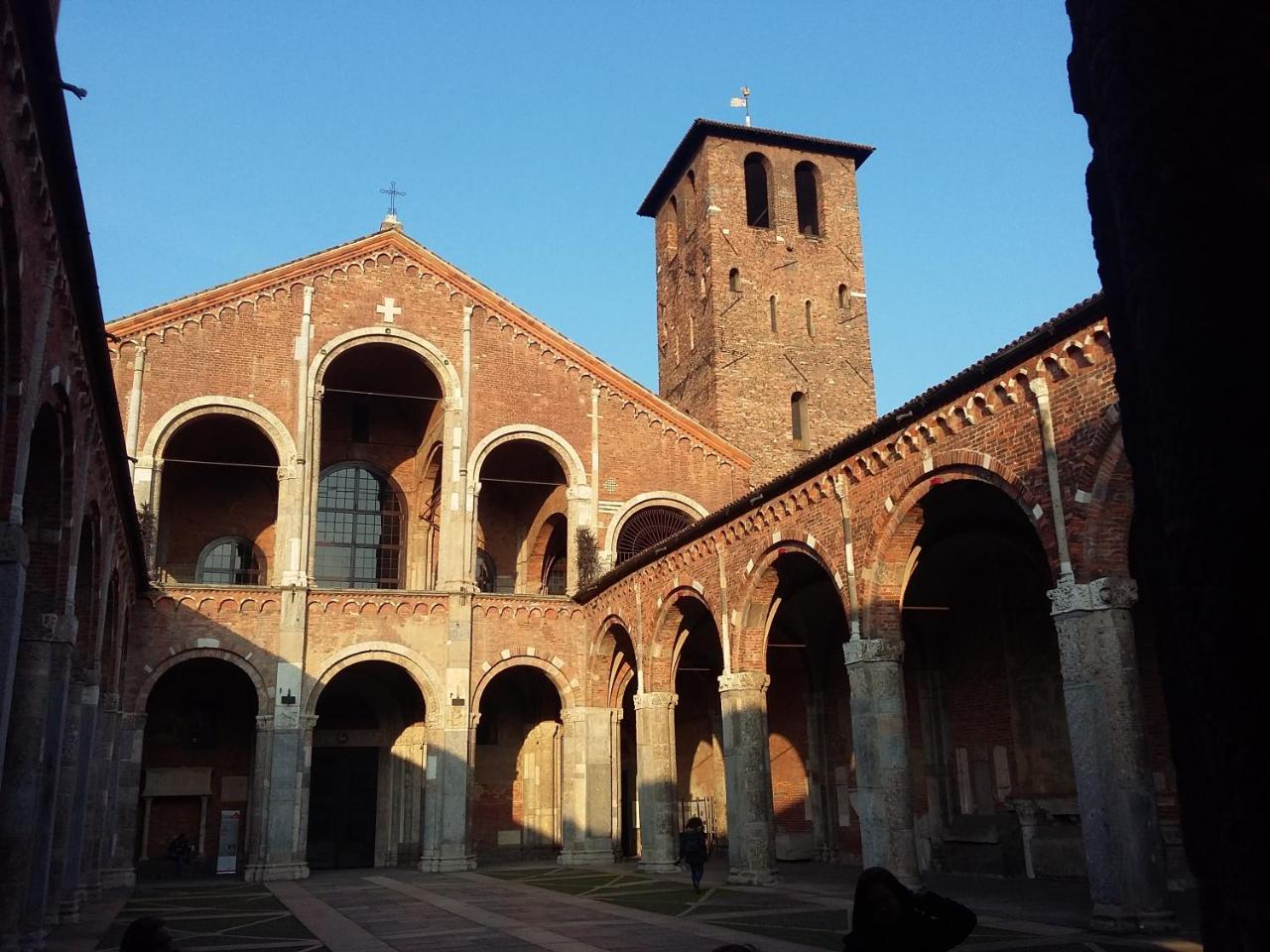 Uptoyou Milano Eksteriør billede